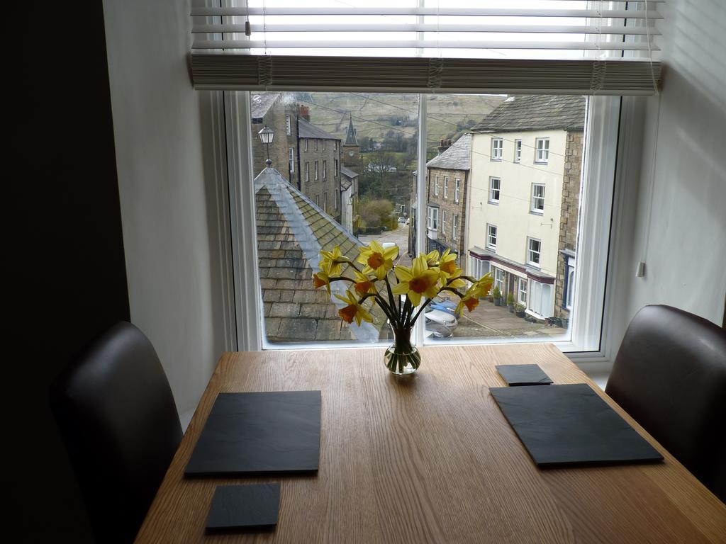 Apartamento Town View Alston Habitación foto
